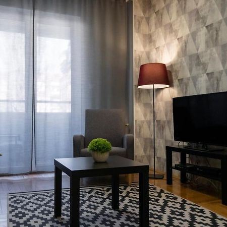 Central Fenix Apartment - Free Private Parking-Fast Wi-Fi Novi Sad Bagian luar foto