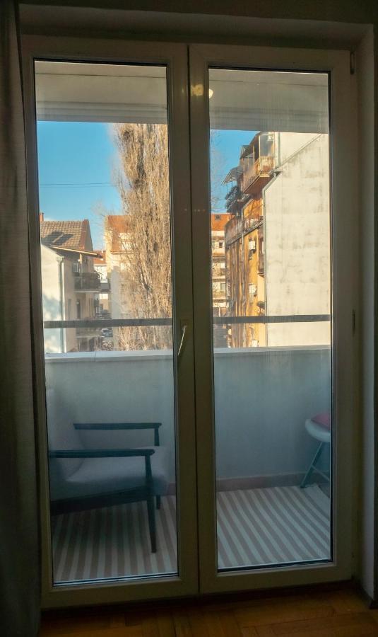 Central Fenix Apartment - Free Private Parking-Fast Wi-Fi Novi Sad Bagian luar foto